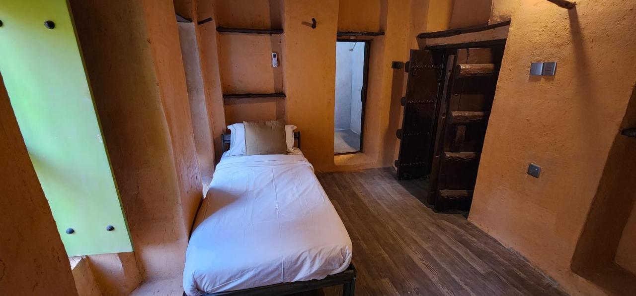 Bait Al Aali Guesthouse Al Ḩamrāʼ Extérieur photo